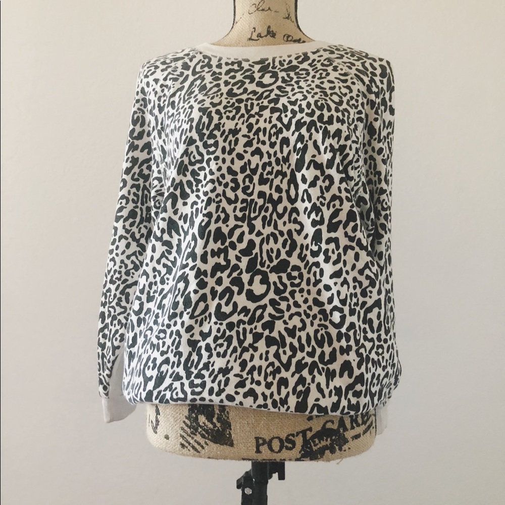 Black and white cheetah print Sweater